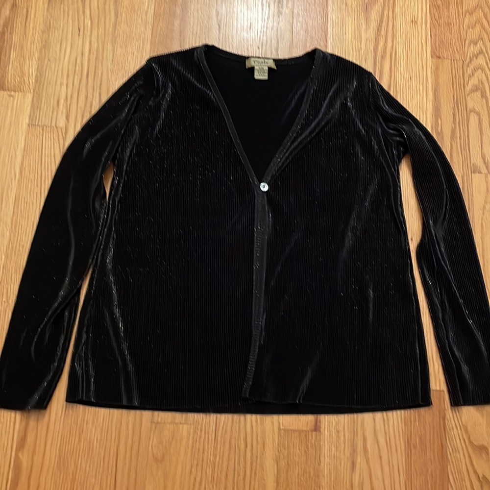 Plisse Cardigan Black with Gold Specs